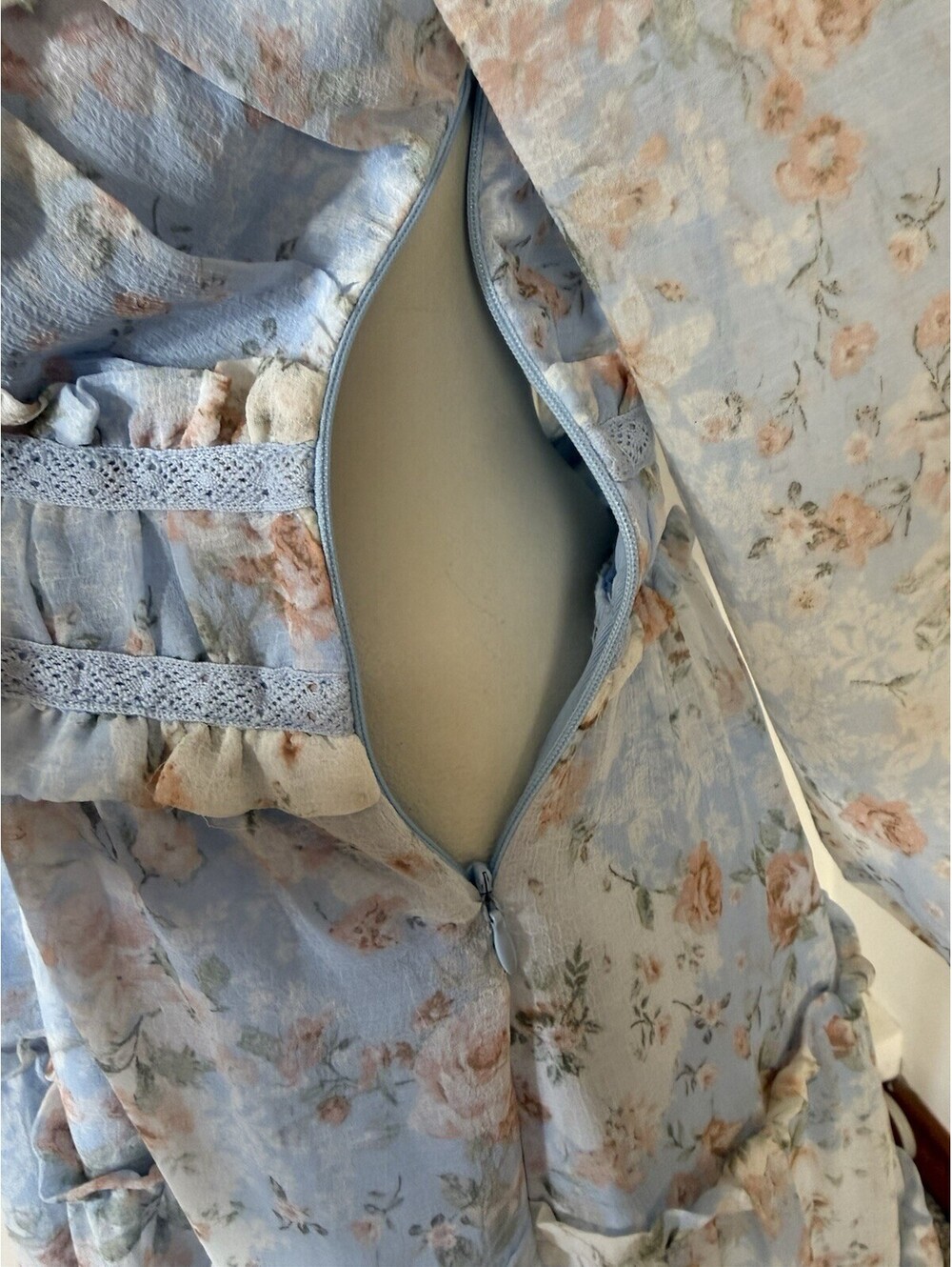 Altard State Womens XL Longsleeved Dress Lt Blue Floral Ruffles Romantic Tiered - Picture 7 of 8
